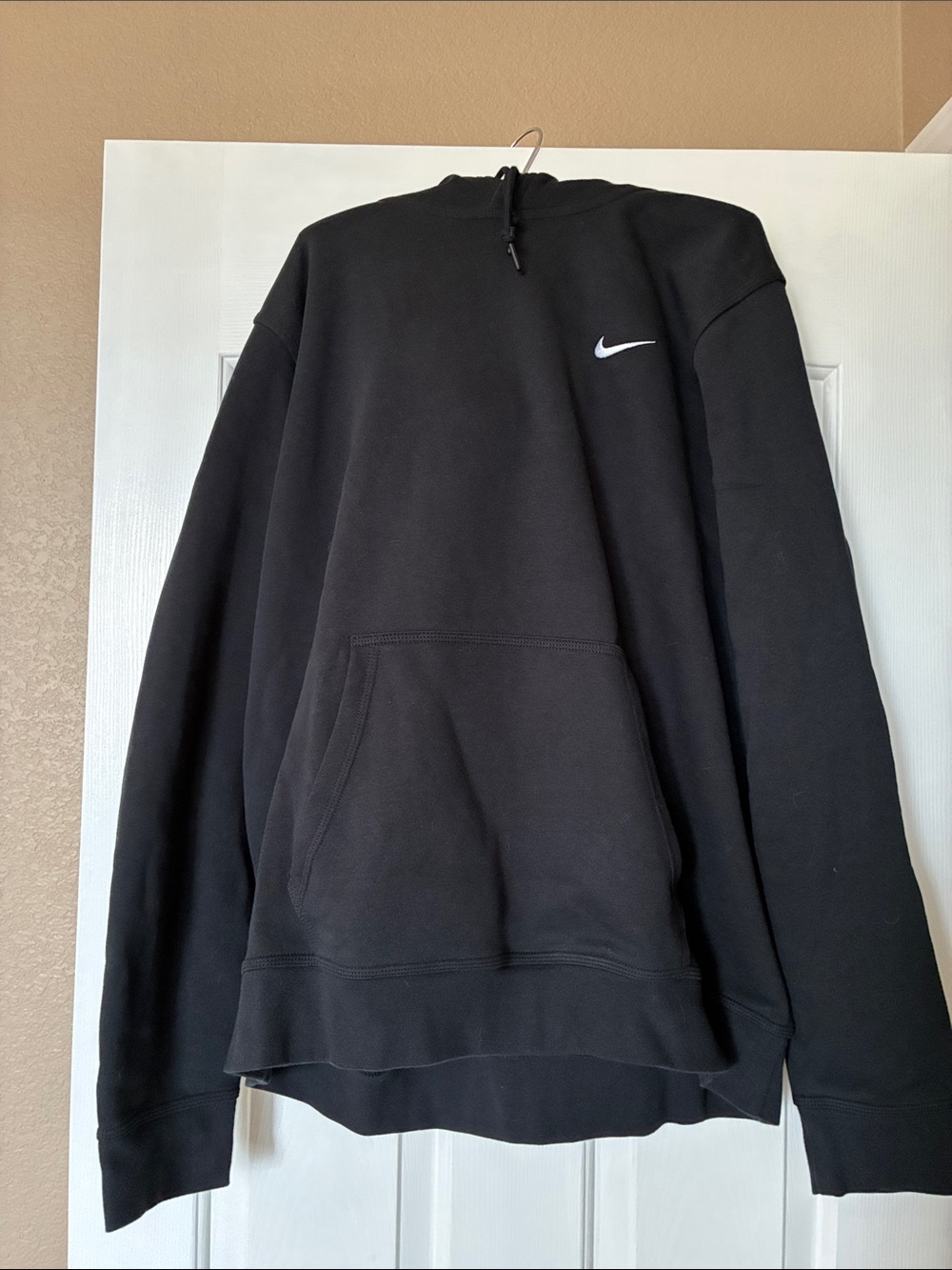 Nike Black Hoodie with White Swoosh Logo. Men’s XXL.